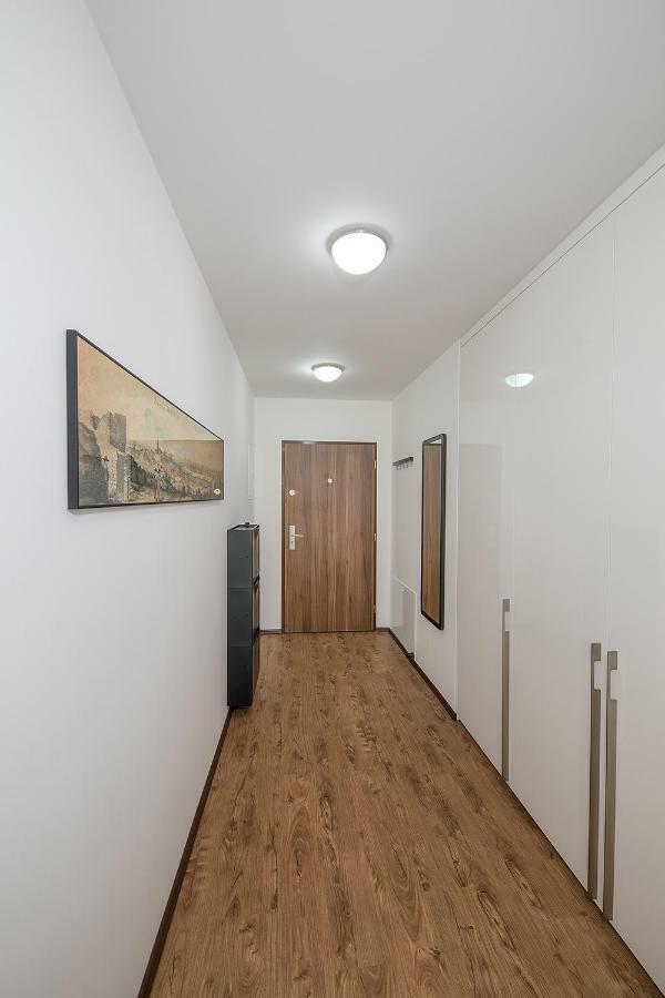 Apartment Near City Centre With Parking Place Praga Esterno foto