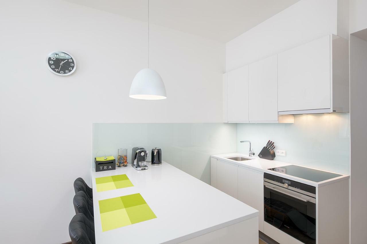 Apartment Near City Centre With Parking Place Praga Esterno foto